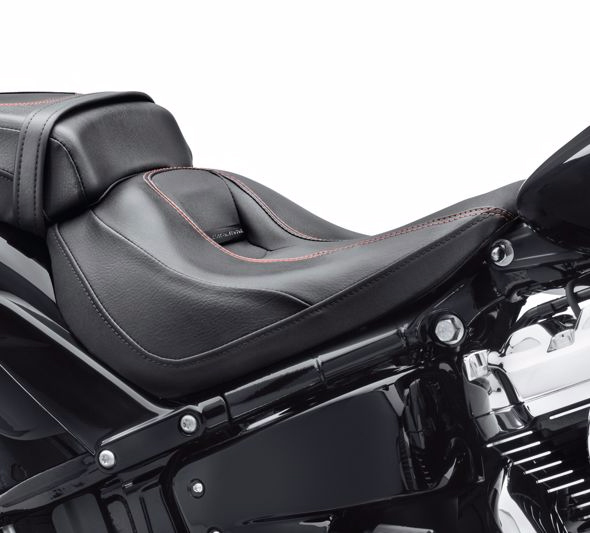 リーチソロシート ブレイクアウトスタイル - Harley Davidson