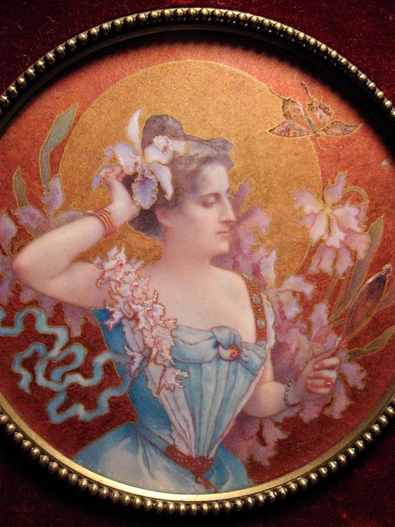 ミニアチュール（細密画）「カトレヤを纏う女」