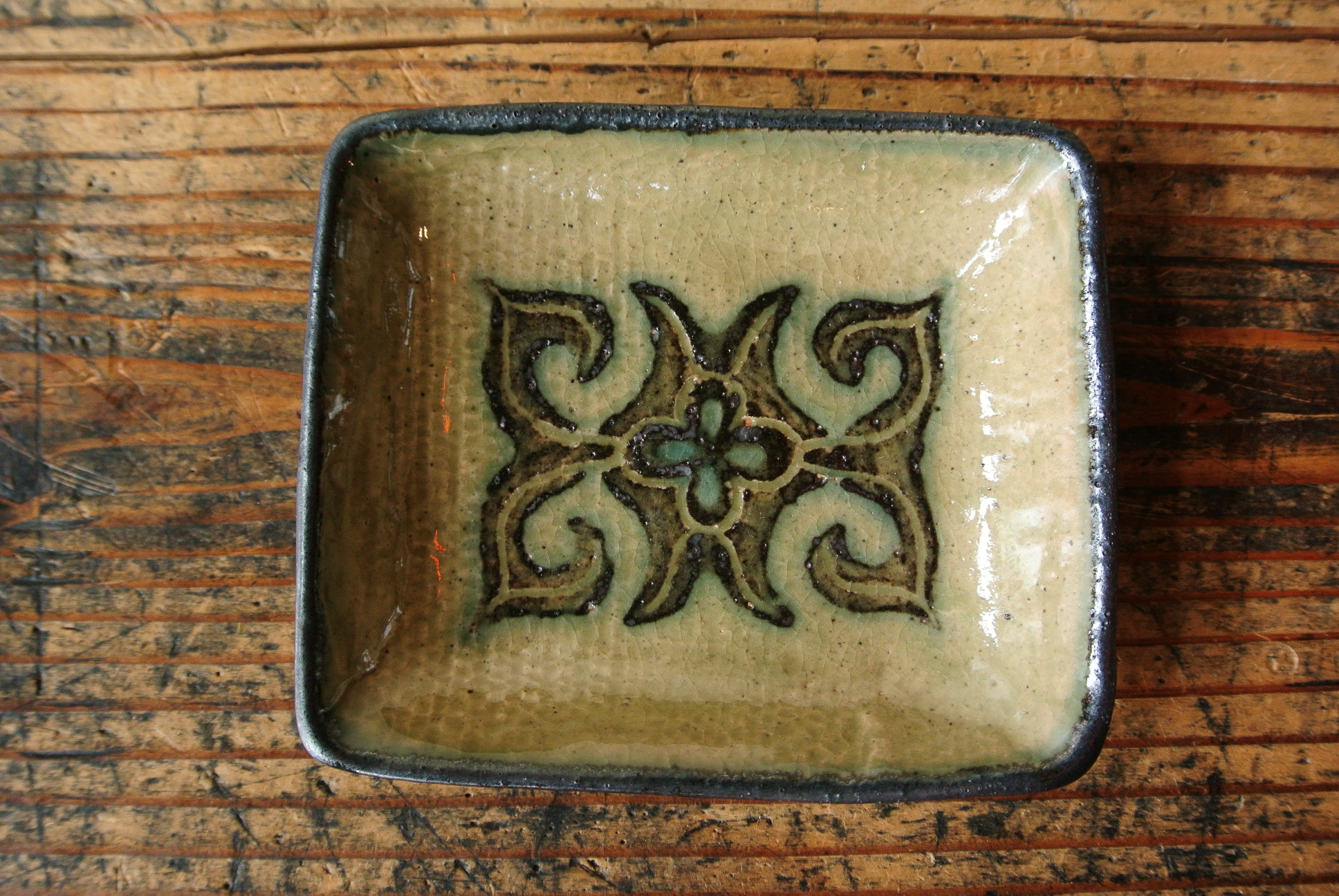 北斗窯 小森忍 アイヌ文銘々皿 - アンティーク雑貨・古道具の札幌