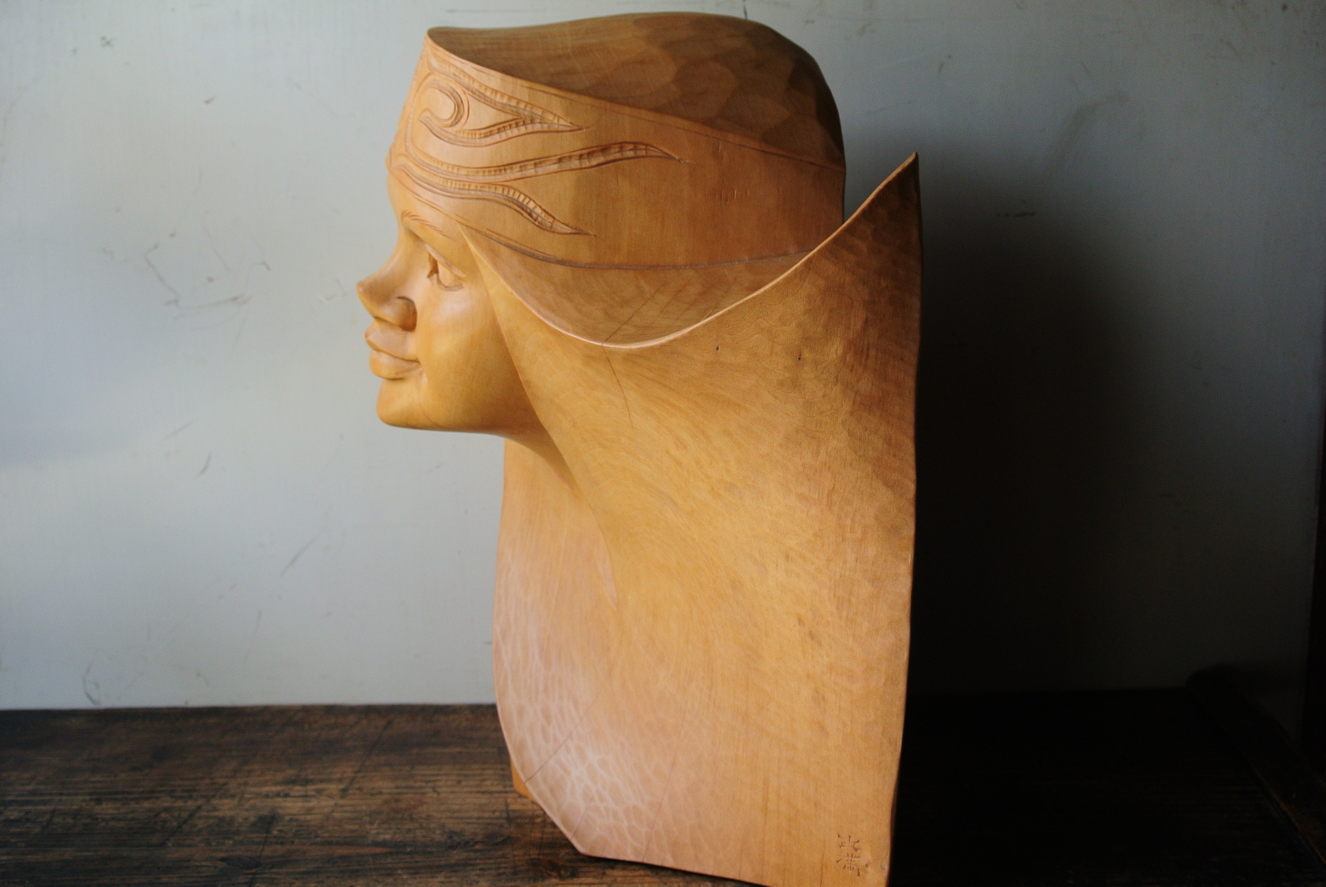 瀧口政満 作 アイヌ・メノコ 胸像 木彫 - アンティーク雑貨・古道具の