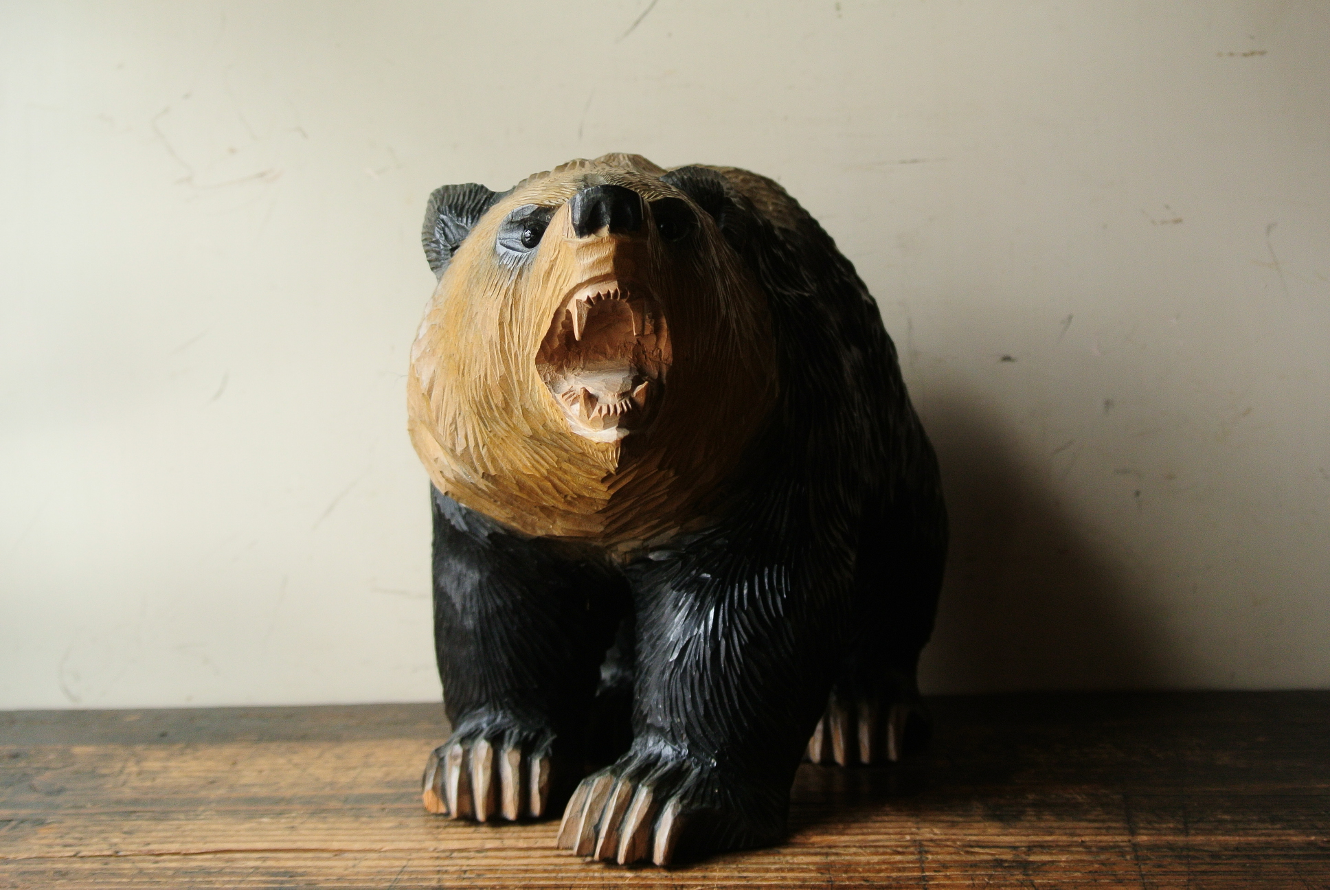 引間二郎「吠え熊」木彫 - アンティーク雑貨・古道具の札幌