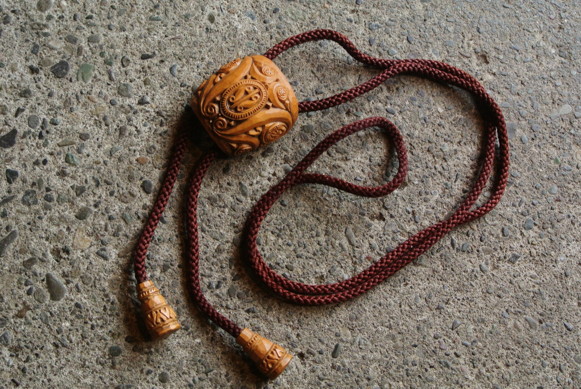 荒井修 作 ループタイ 木彫 - アンティーク雑貨・古道具の札幌