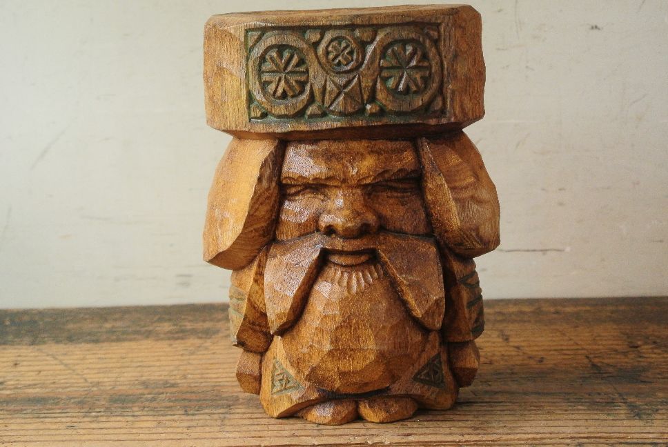 川上哲 アイヌエカシ木彫 両面彫り - アンティーク雑貨・古道具の札幌