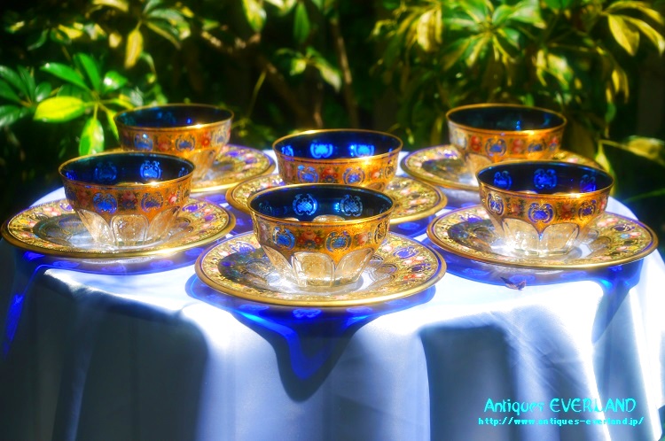 ボヘミアン 色被せ オーバーレイ 金彩 エナメル コバルトブルー ガラス