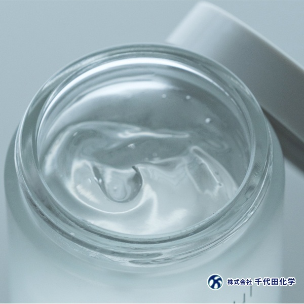 千代田化学 デラクシオ イプル ナチュラル チューニング セラム 95g