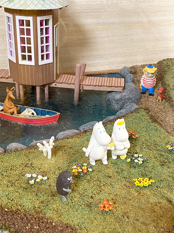 ジオラマ専用アクリルケース｜ お客様活用事例 10183281｜ アクリ屋