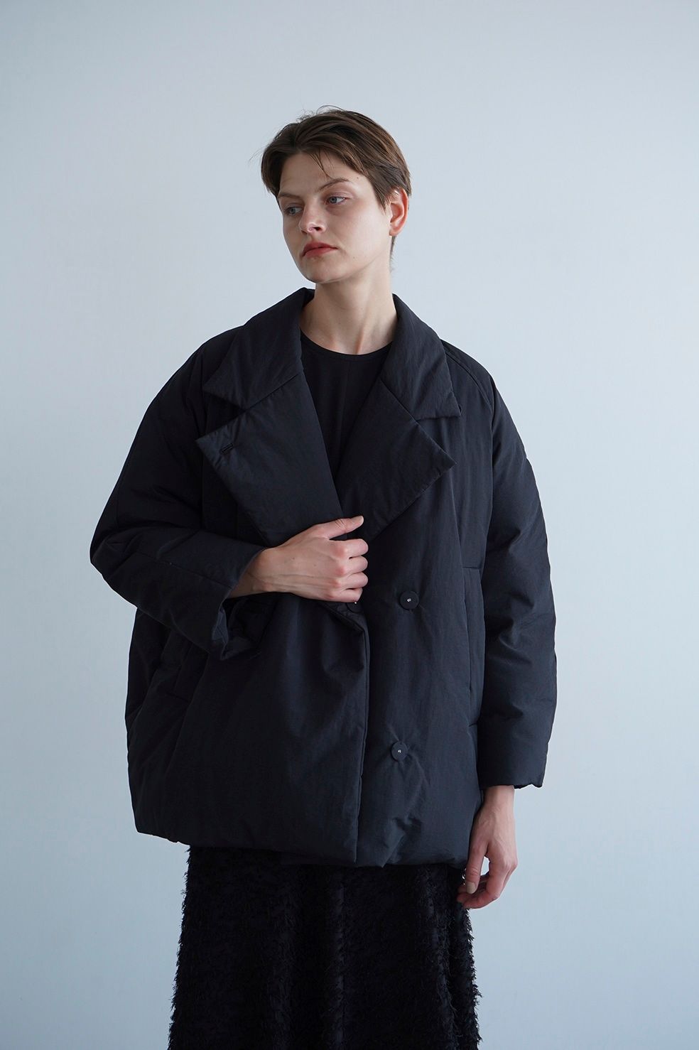 CLANE - コクーン ダウン コート - COCOON SHORT DOWN COAT - BLACK
