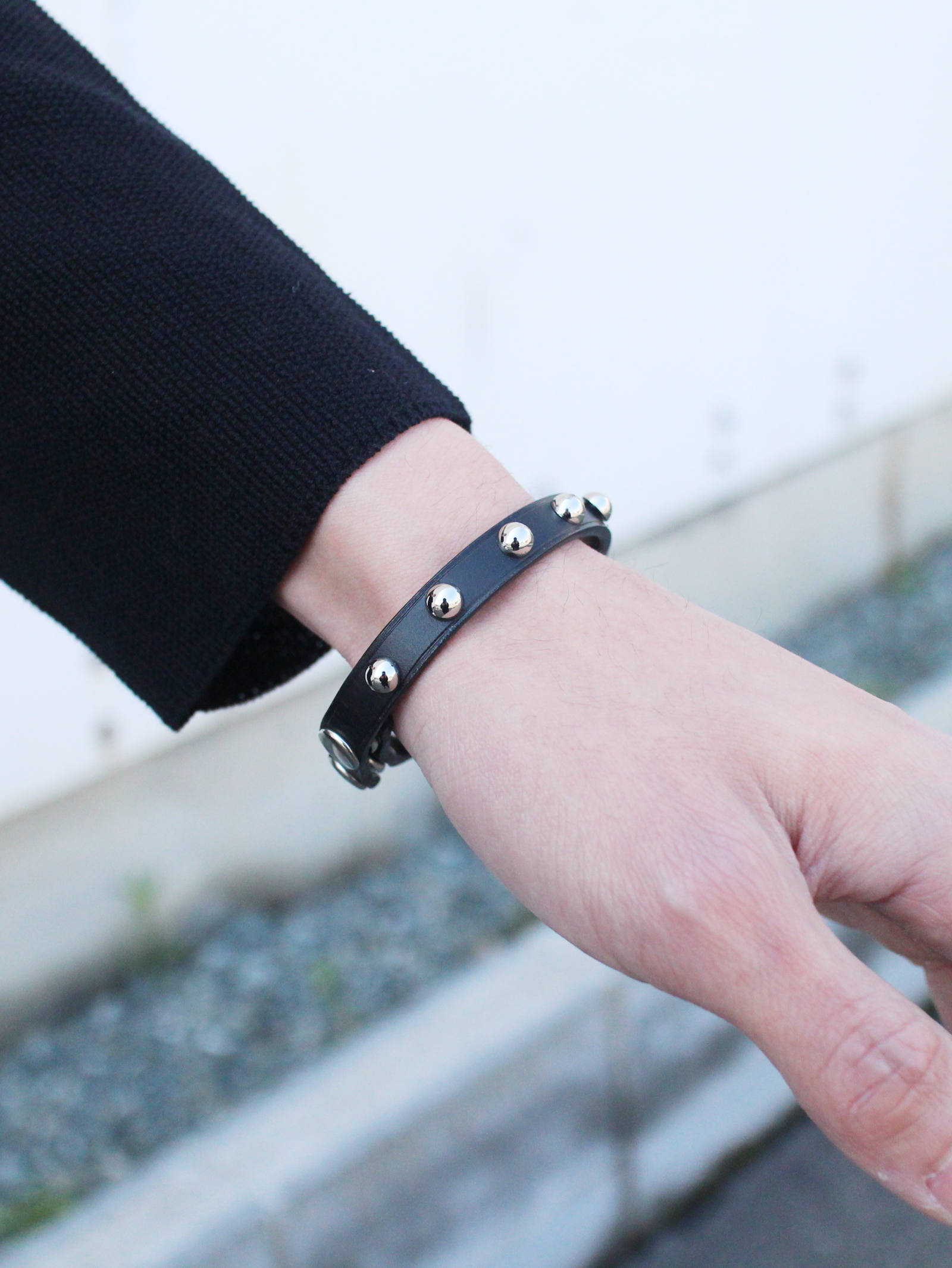 CAREERING - 藤原ヒロシコラボ レザーブレスレット - 丸 | ADDICT WEB SHOP