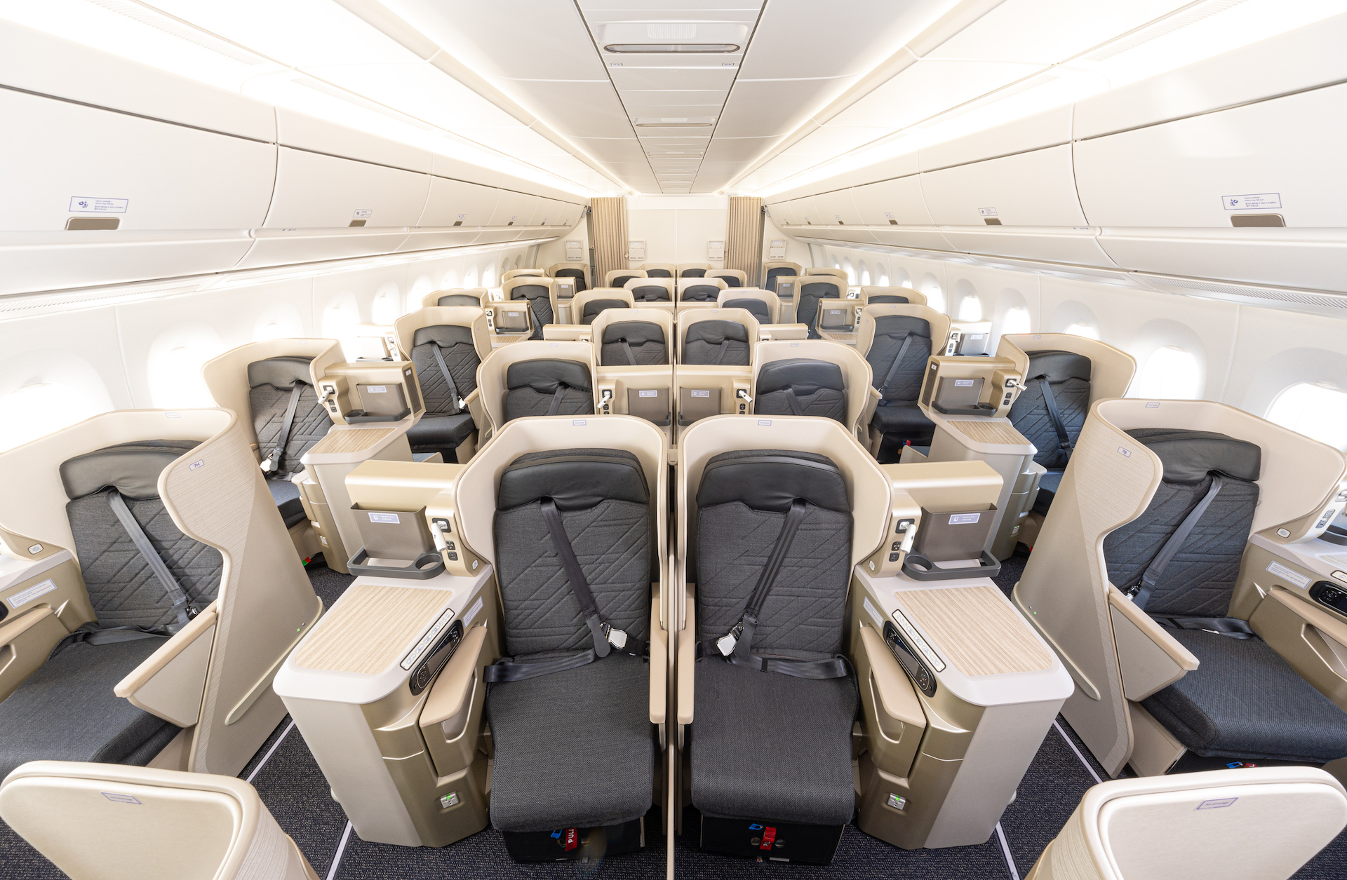 Korean Air introduces first A350-900 to fleet - AeroTime