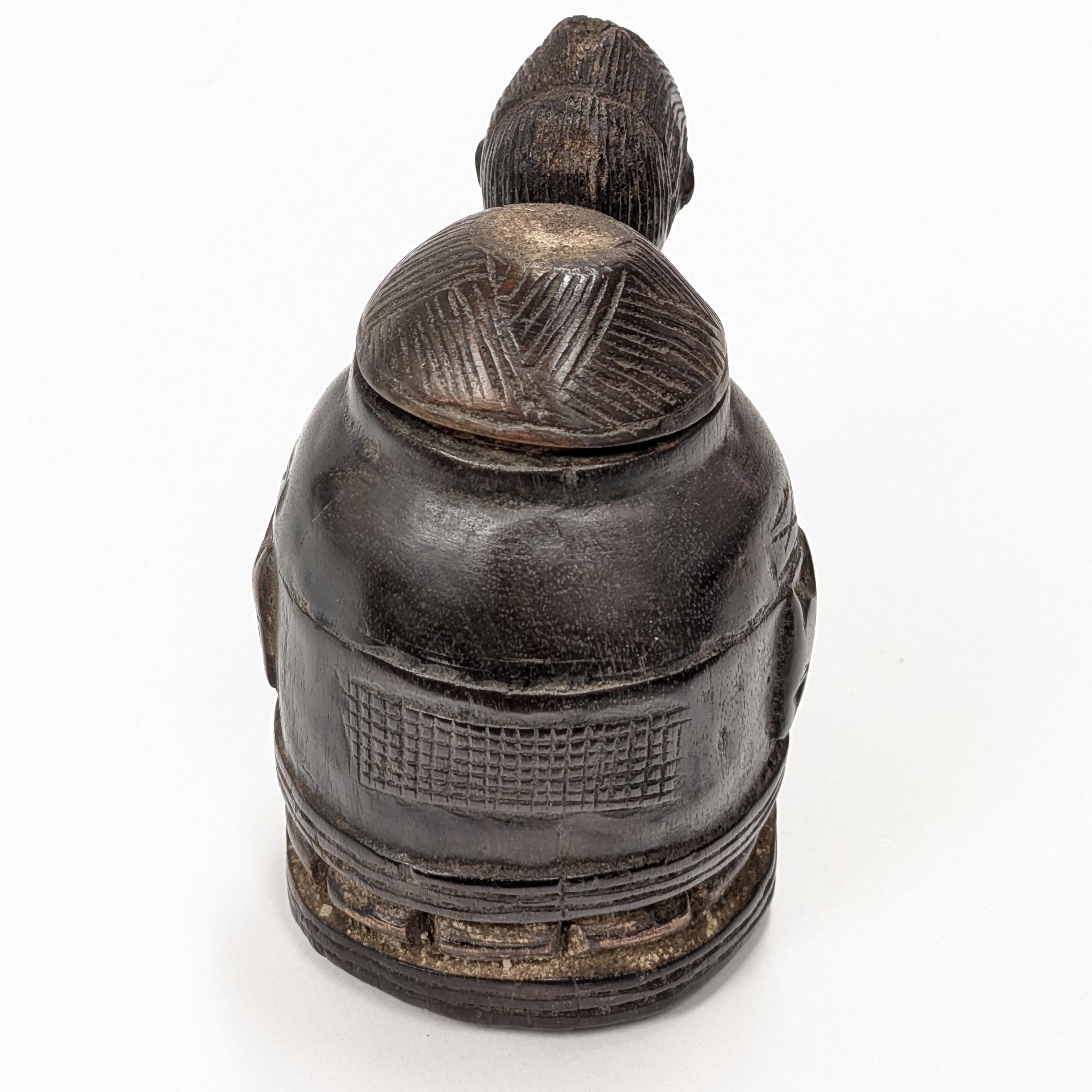 バウレ族占い用木箱 (アフリカ呪術師の道具) （p785-24） - アフリカ