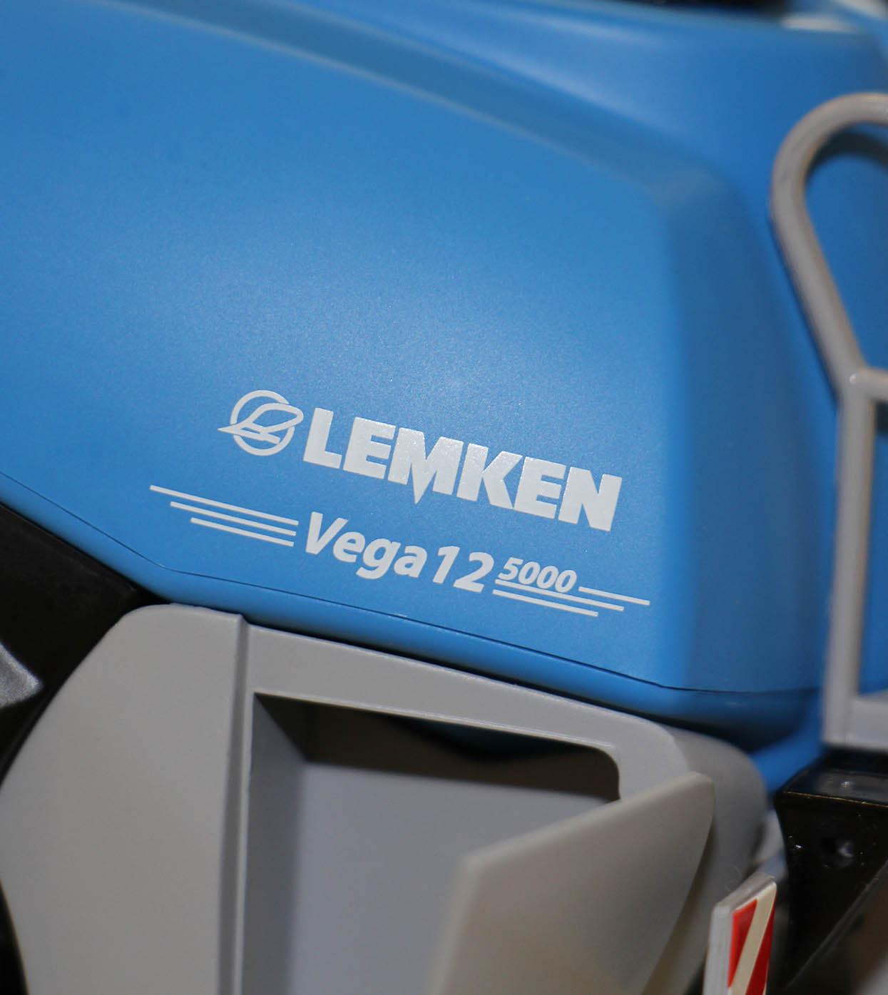 Lemken Vega 12 field sprayer (1:32) – Agrar Hautnah