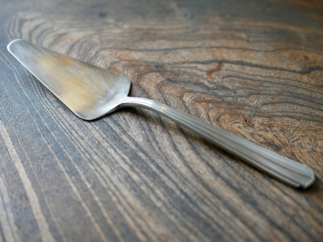 竹俣勇壱 ryoケーキサーバー