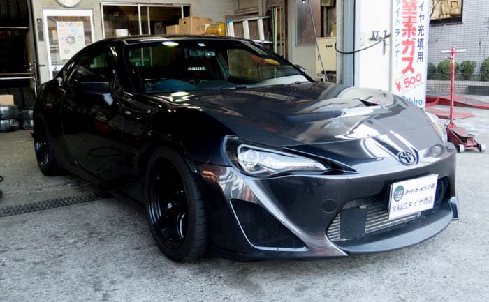 トヨタ86におすすめ！YOKOHAMA ADVAN Racing GTとADVAN A052を装着しま