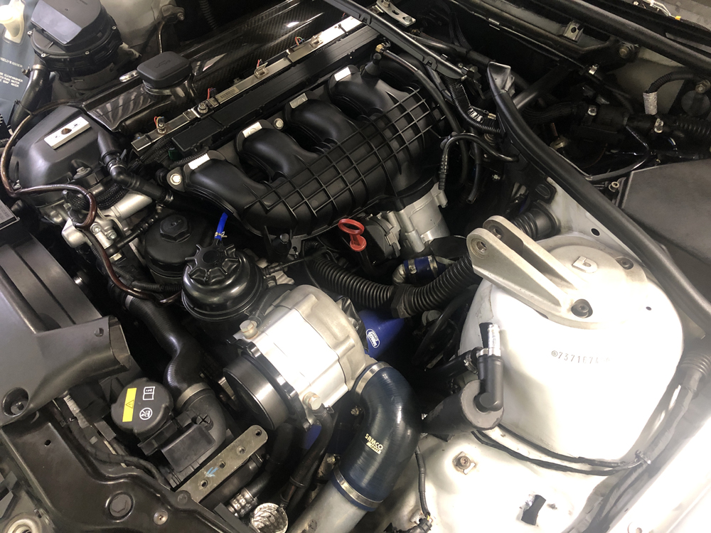 DIYでインテークマニフォールドを外す | BMW E46 328Ci ブログ