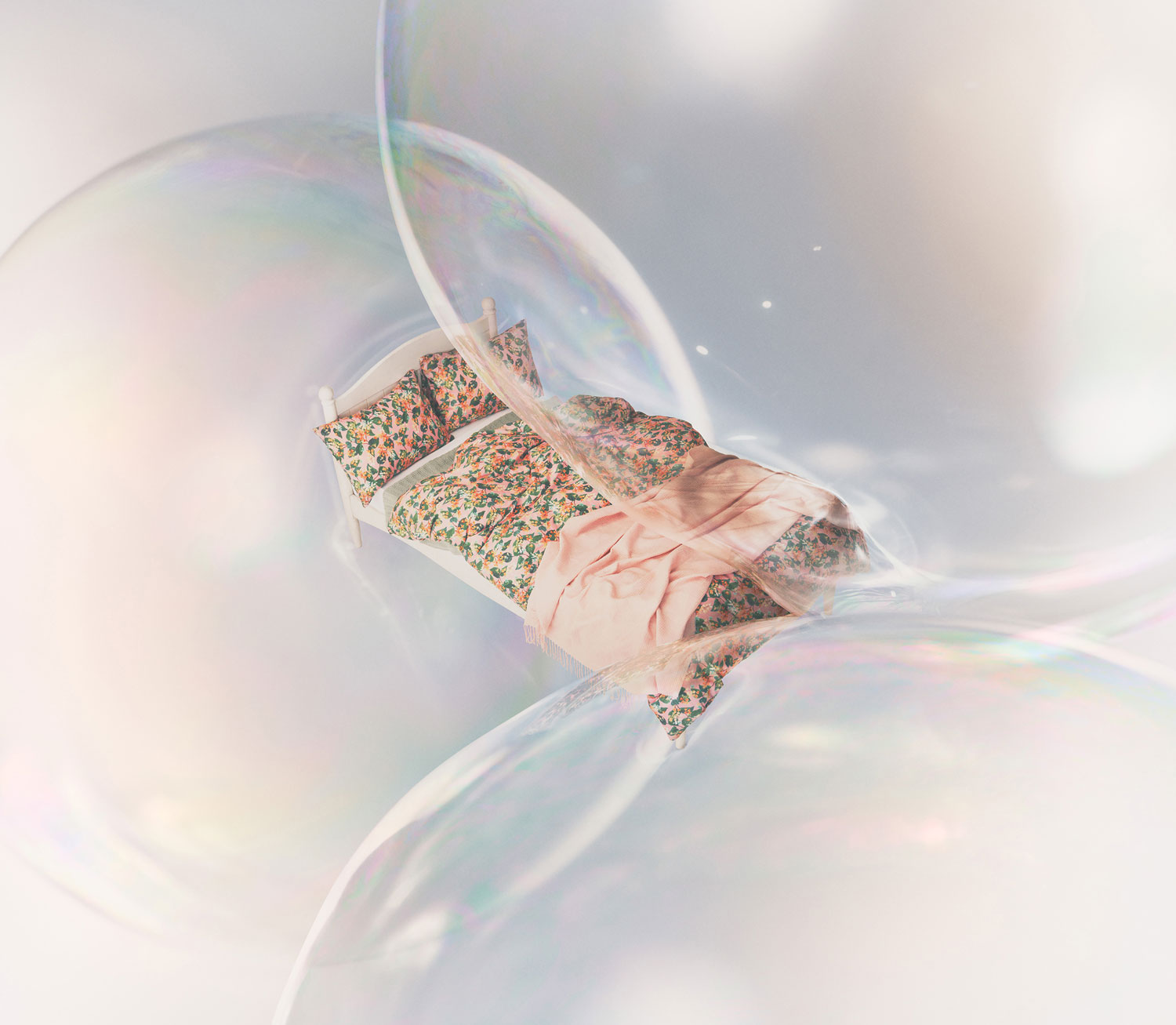 17th SINGLE「スケッチ/ 君の夢を聞きながら、僕は笑えるアイデアを