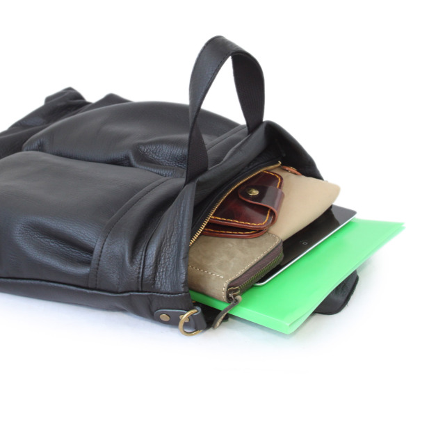 Ain Soph セカンドレーベル】ブラックシリーズ 撥水レザーヘルメット