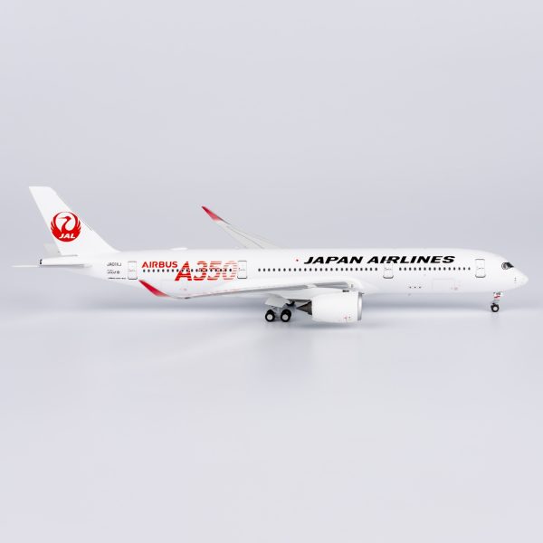 NG39095 Japan Airlines (JAL) A350-900 red “AIRBUS A350” JA01XJ