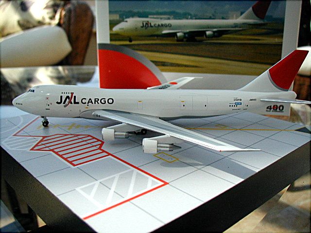 AirplaneReplicas.Com - The Source For 1/400 Models