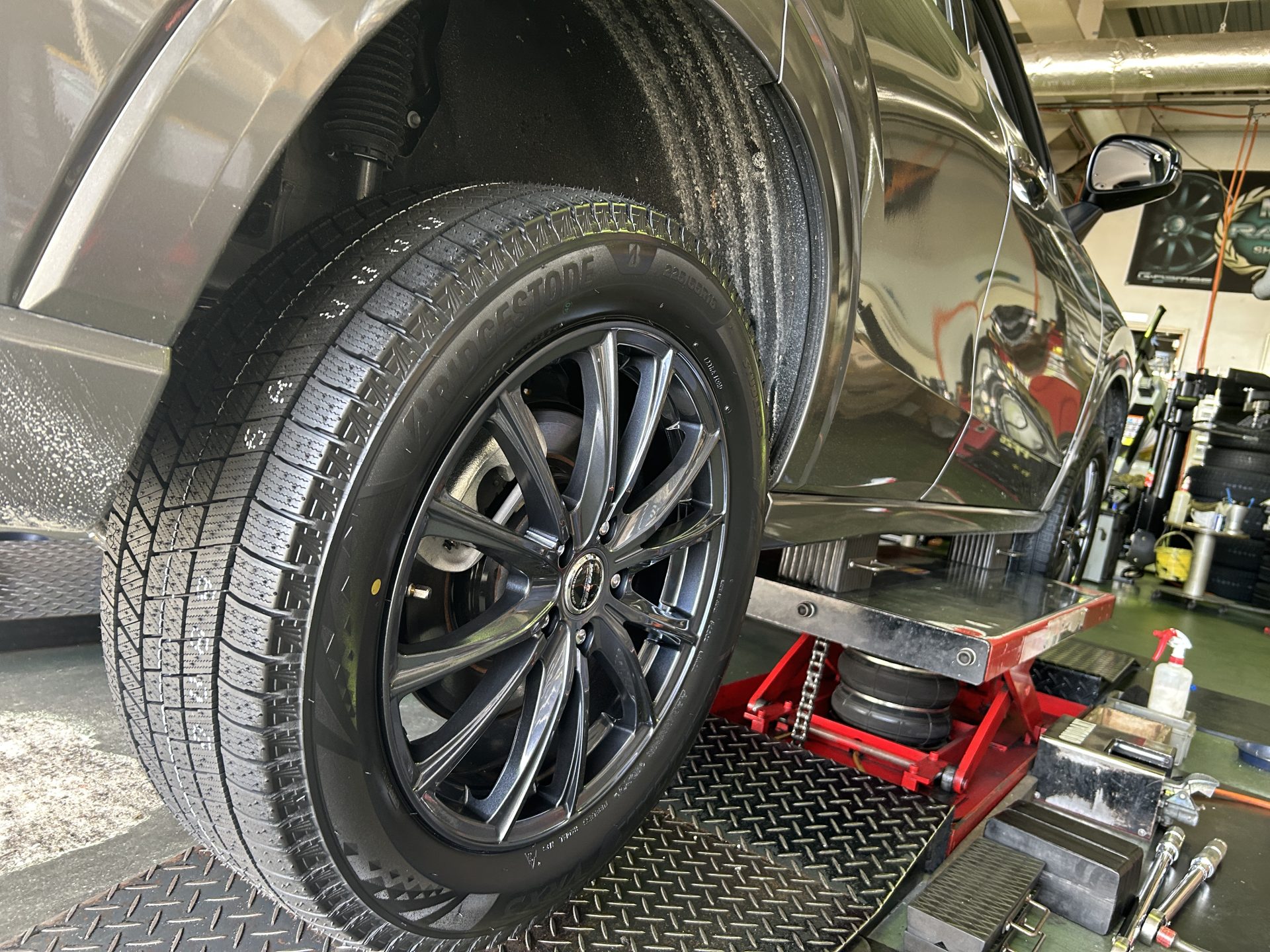 ZR-Vにプレミアムスタッドレス【ブリザックVRX3】を装着！ | 秋山