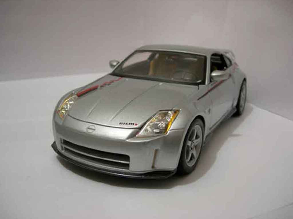 Diecast model cars Nissan 350Z 1/18 Maisto Nismo - Alldiecast.us