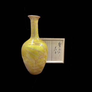 小野珀子の買取相場｜釉裏金彩と金襴手の違いで価値はどう変わる