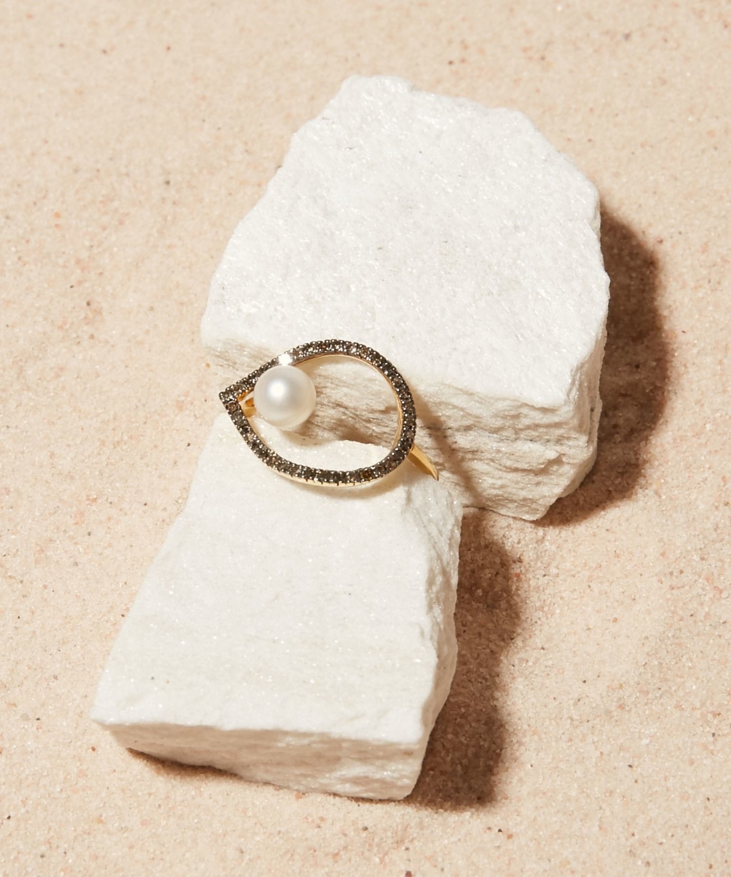 lotus] akoya flower diamond ring｜ARTIDA OUD（アルティーダ ウード）