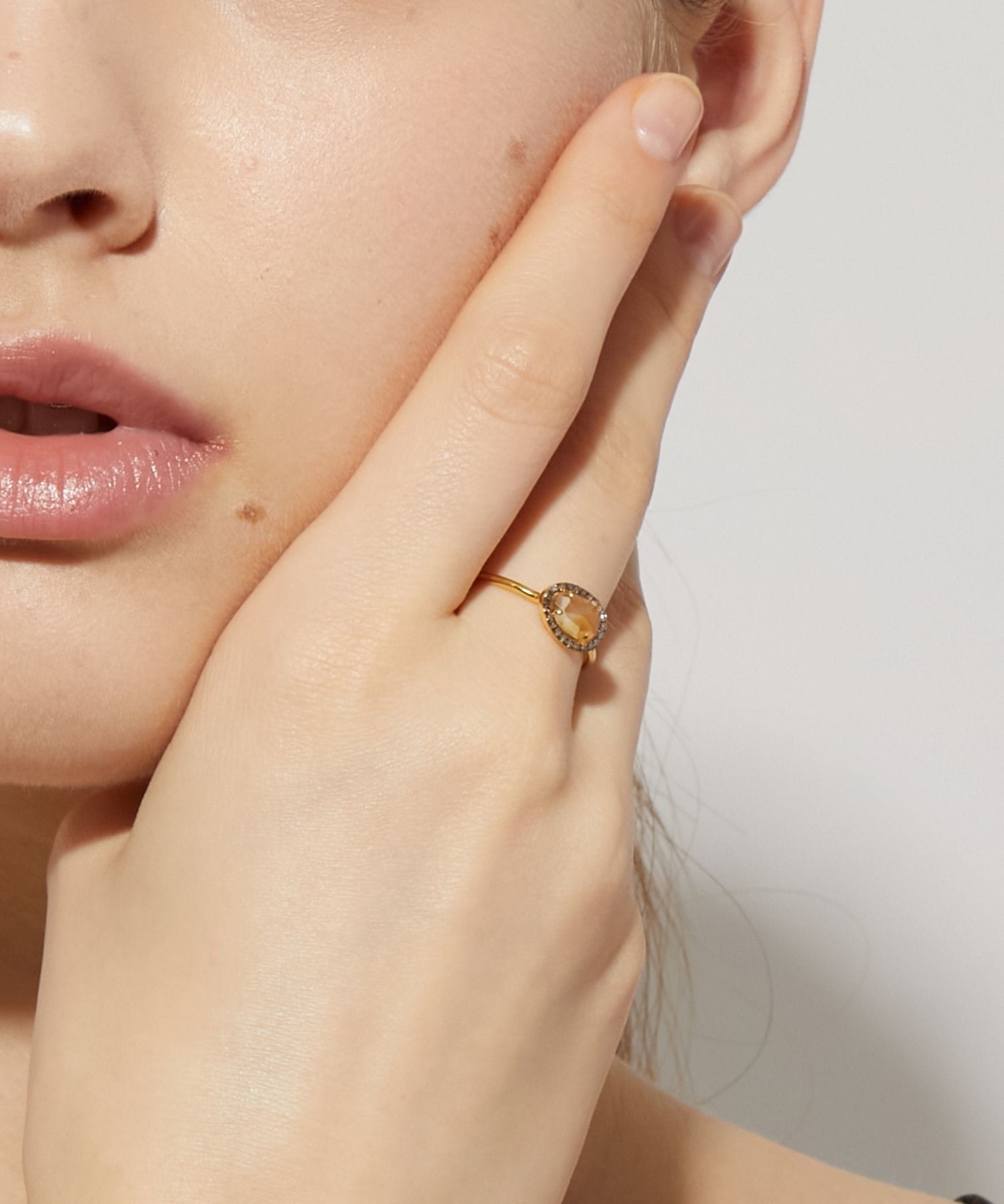 elafonisi] medium citrine with pave diamonds ring｜ARTIDA OUD