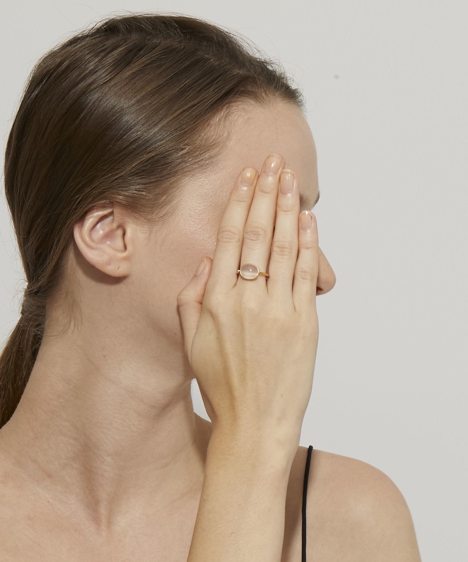 ancient] cabochon moonstone ring｜ARTIDA OUD（アルティーダ ウード）