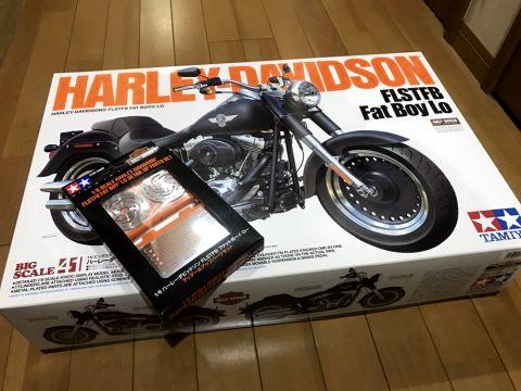1 ハーレーダビットソン FLSTFB ファットボーイ ロー 作るよ