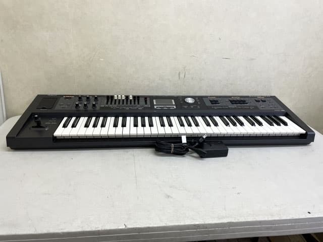 神奈川県 川崎市にて ローランド/Roland JUNO-60 シンセサイザー