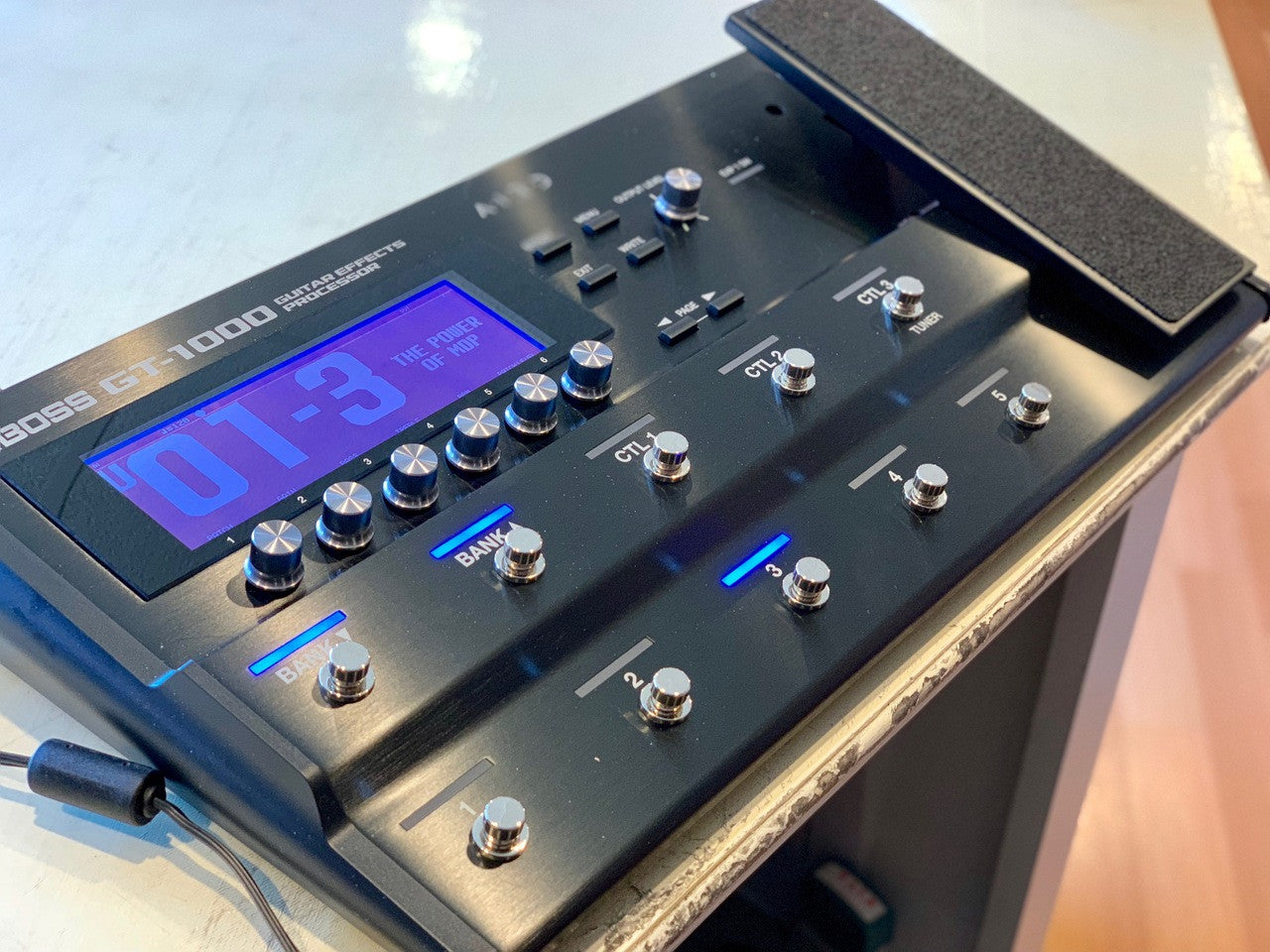 Boss GT-1000 Multi guitar effects processor open box display