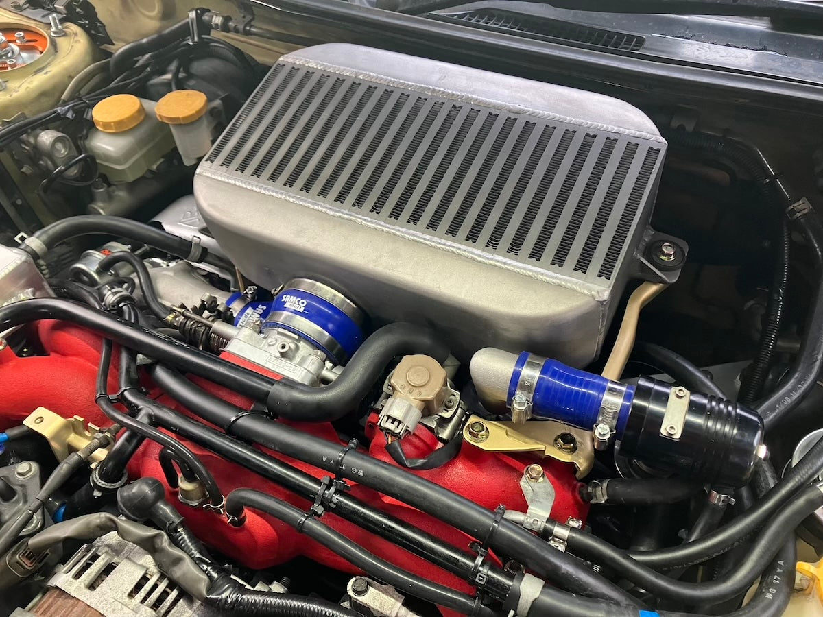 トップマウント インタークーラー (GC8/GF8 ,d SF5 ,a) – AVO