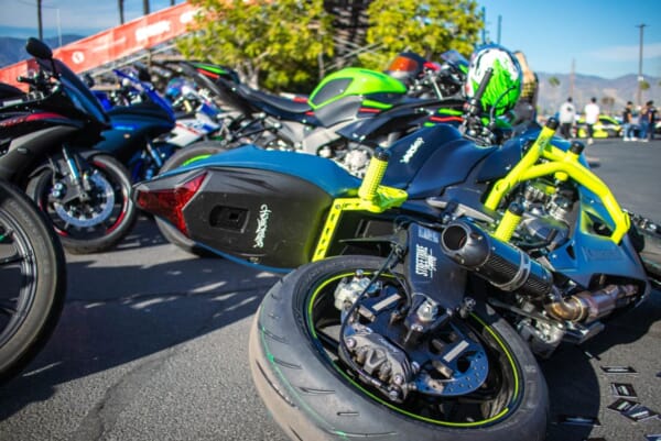 ZX-6R (05-08) 好きなポジションに設定できるアルミサブケージ｜AxxL