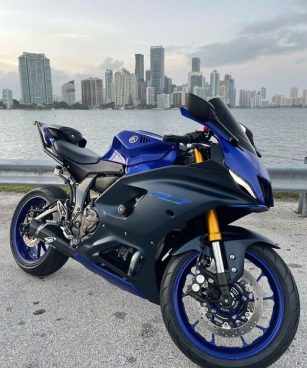 YZF-R7 スタント練習には必須 ウィリーバー｜AxxL