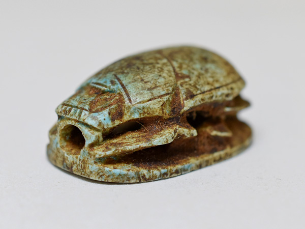 2412】古代エジプトファイアンス製スカラベ(フンコロガシ),とんぼ玉