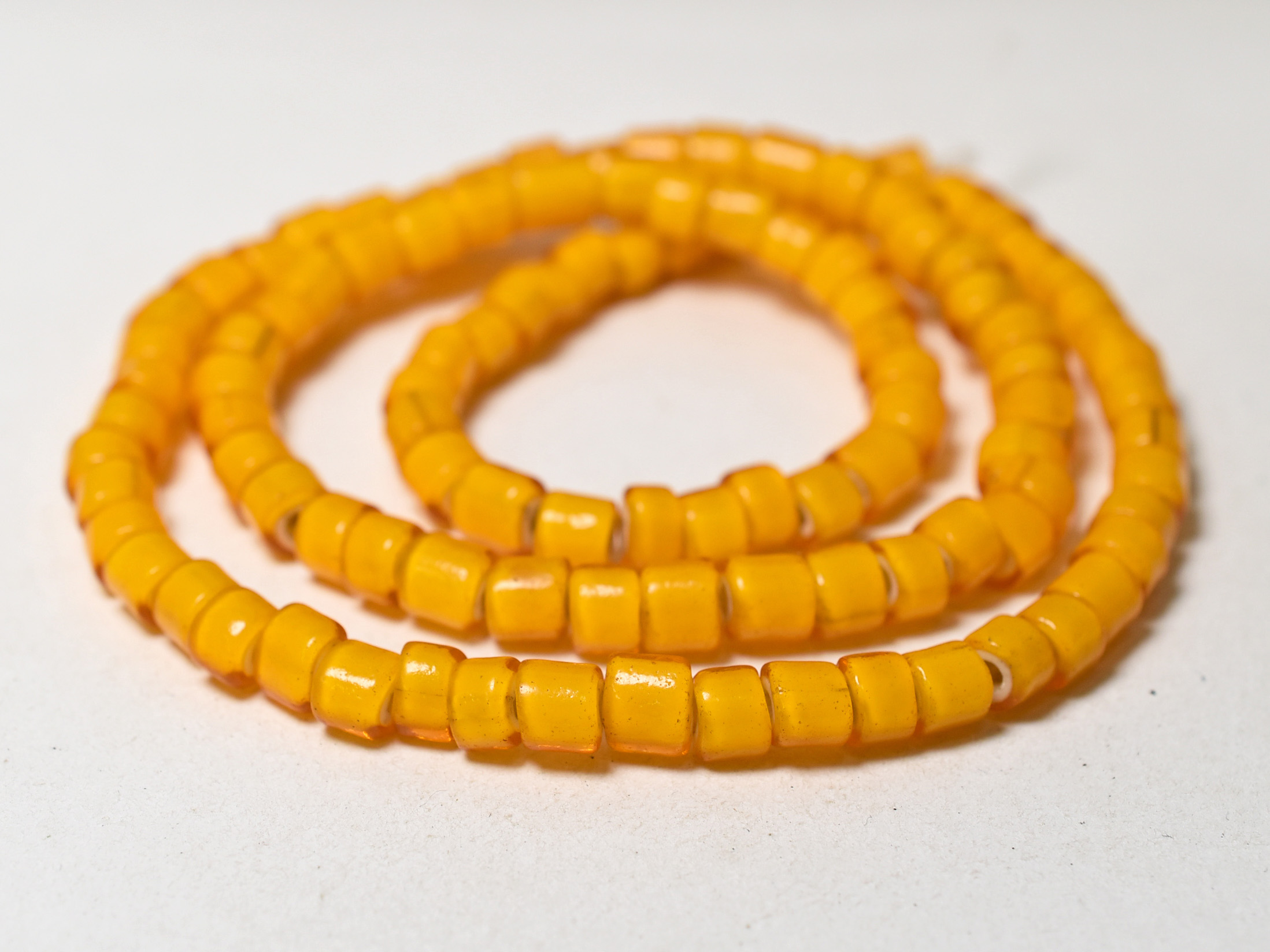 ホワイトハート カテゴリ商品一覧｜アンティークビーズ、とんぼ玉通販