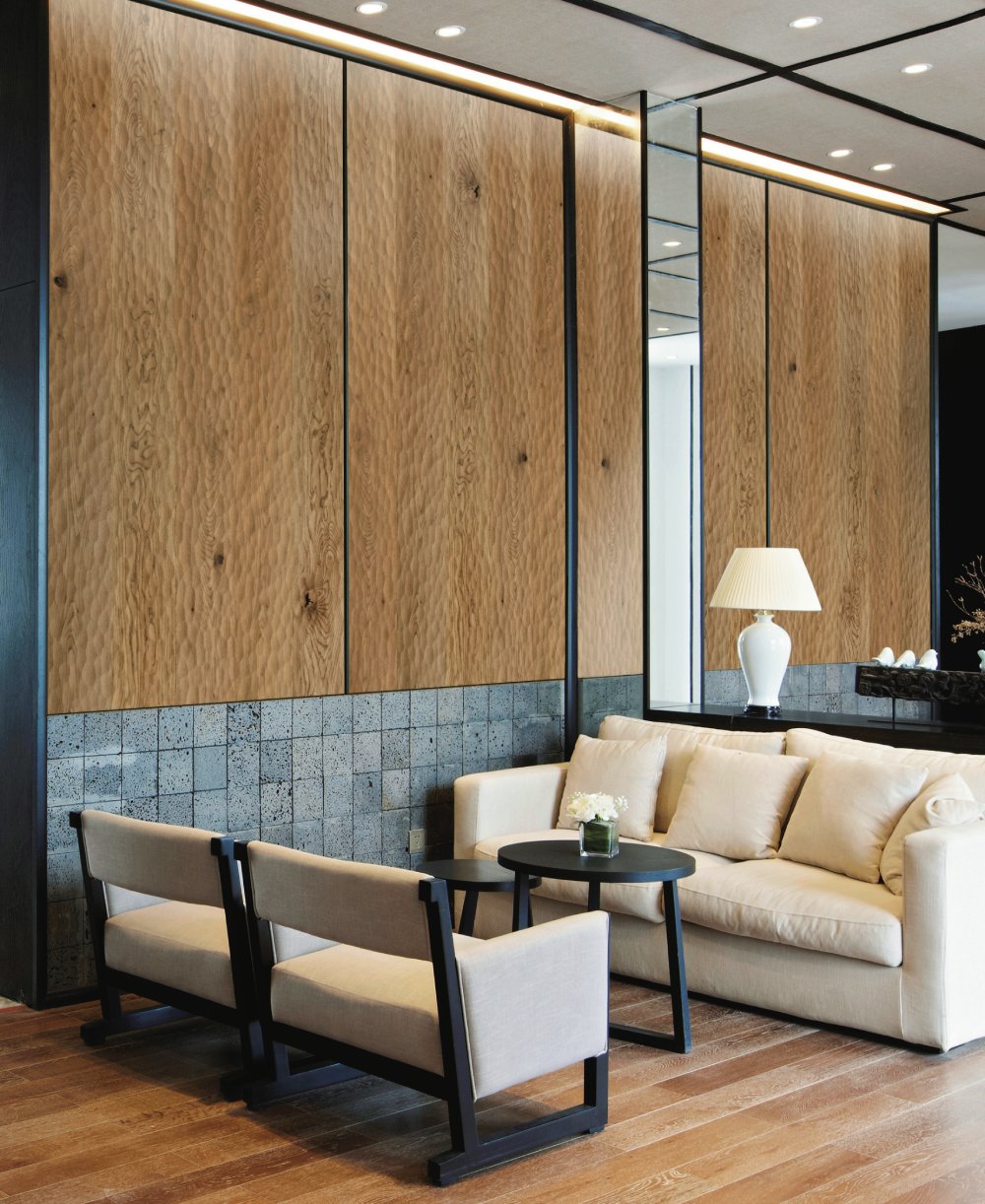 ウッドペッカー不燃ウォールカービング｜天然木フローリングのボード