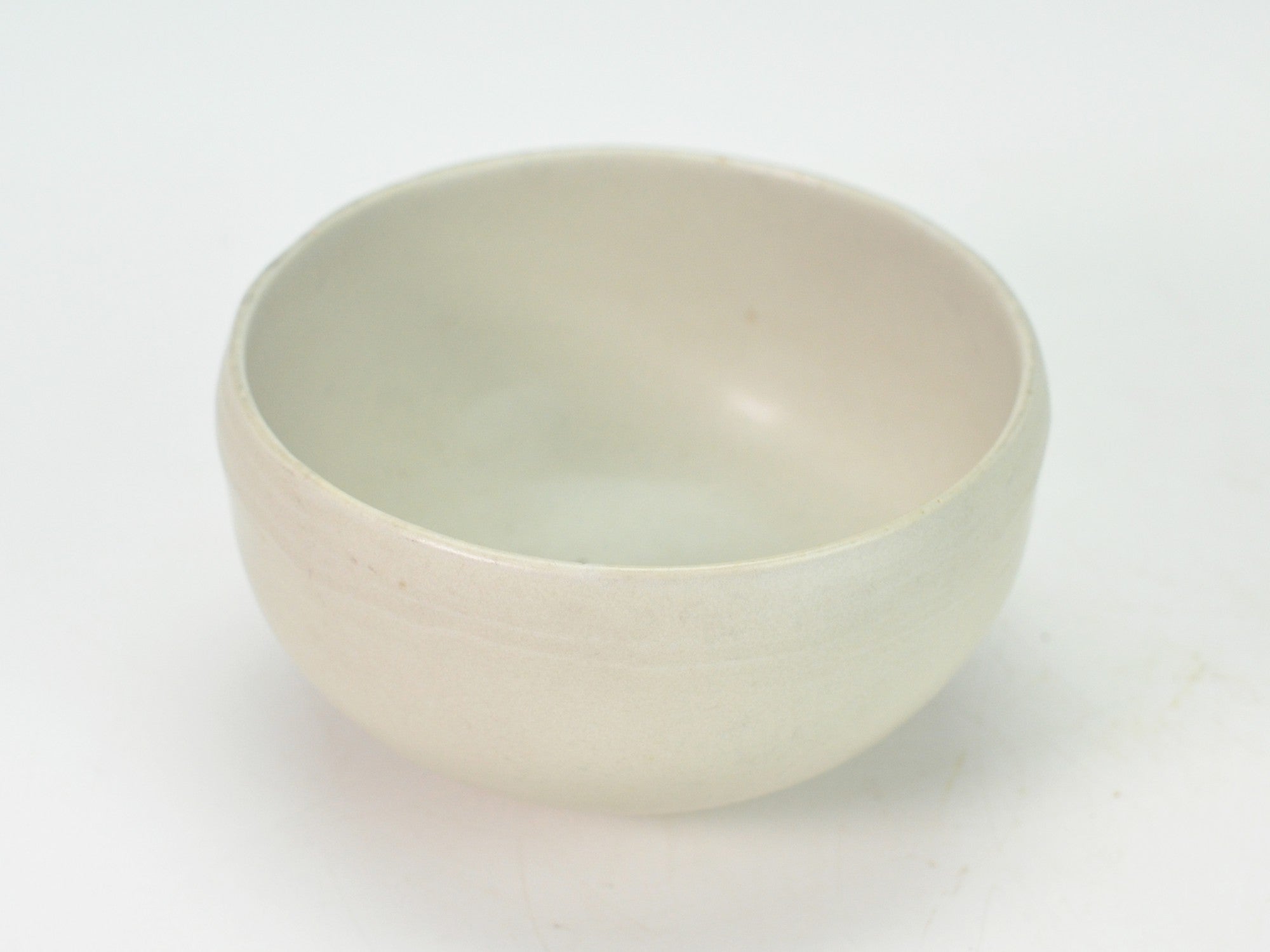 美濃焼 盆栽鉢 丸変形 4号 ホワイト 幅12cm×高さ6.4cmの販売｜盆栽妙