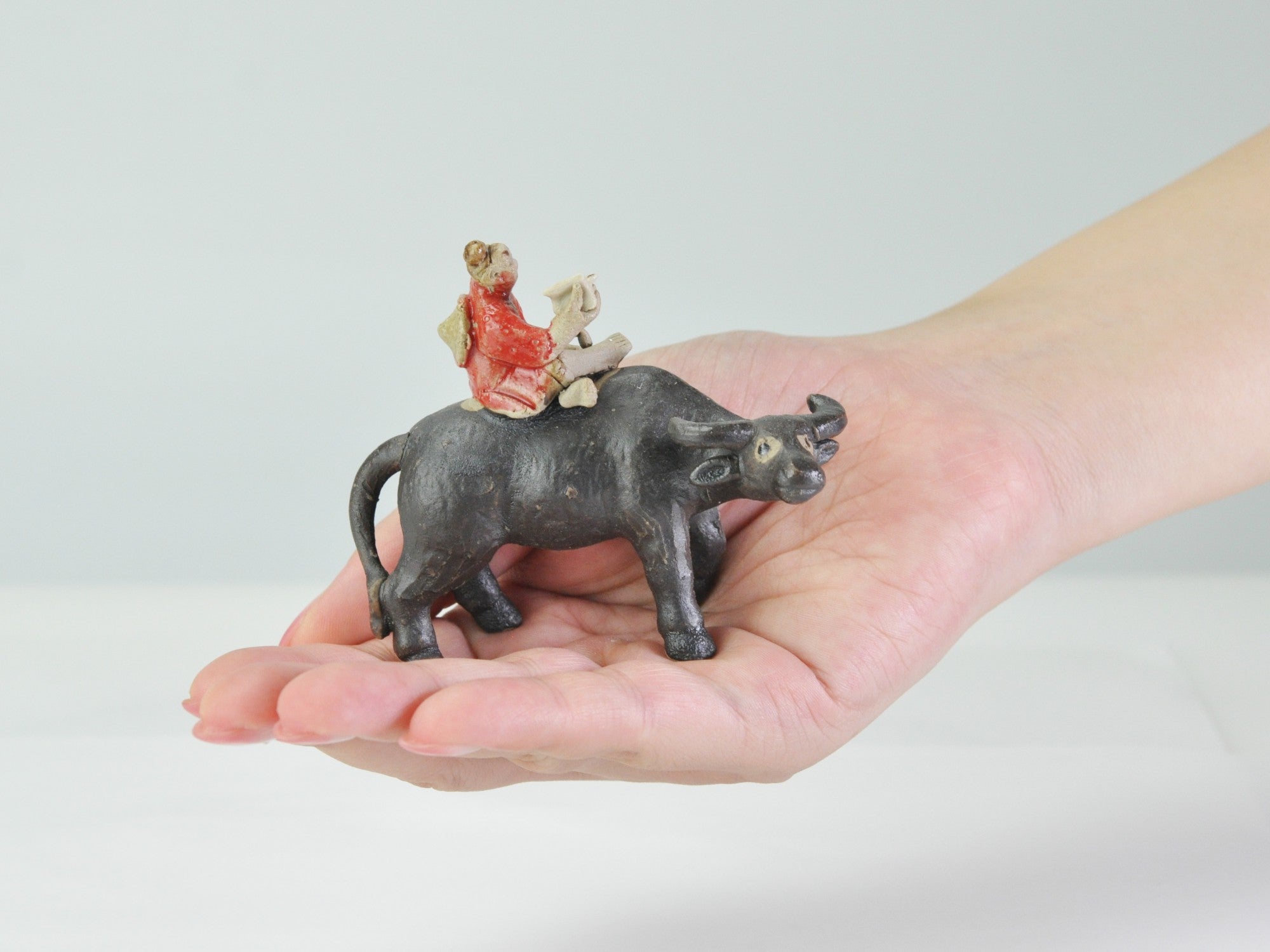 陶器の置物 フィギュア 牛にのる少年の販売｜盆栽妙 – 盆栽妙 本店