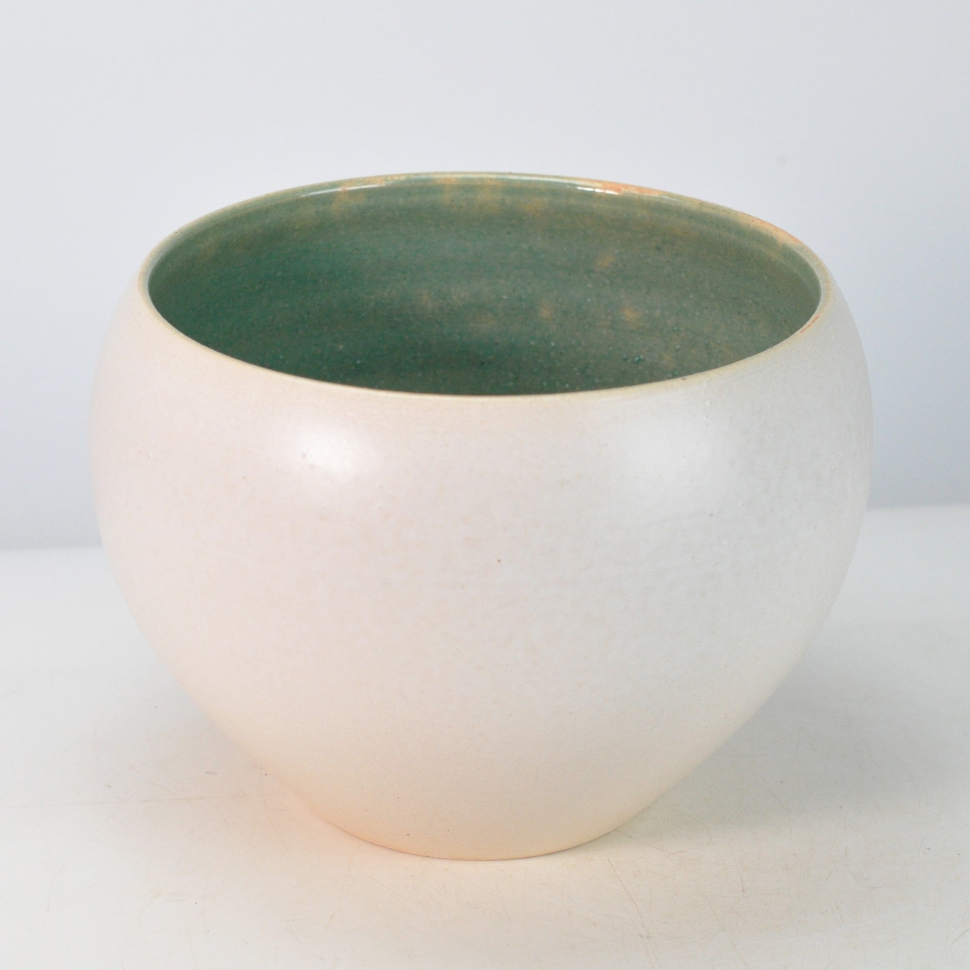 信楽焼 白玉水鉢(内側緑釉) 7号 幅21.5cm×高さ18cmの販売｜盆栽妙