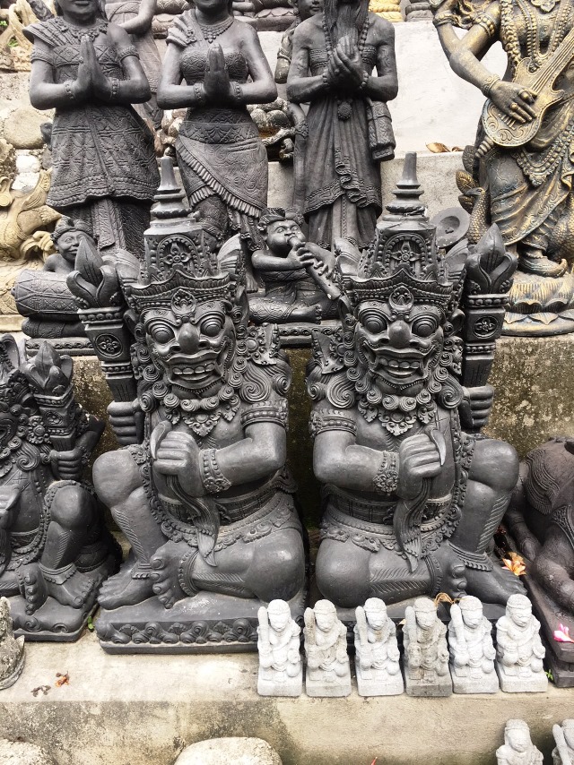 バリ島仕入れ／バトゥブラン村・石の彫刻の村／2016.11 | アジアン