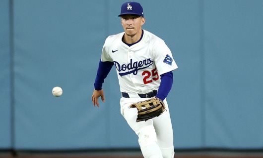 ドジャース・エドマンが華麗な守備！佐々木朗希を救う一手【MLB