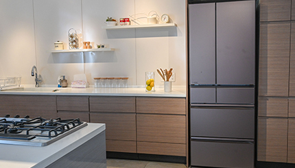 三菱電機、8年ぶりフルモデルチェンジの冷蔵庫で、内容量が大幅アップ