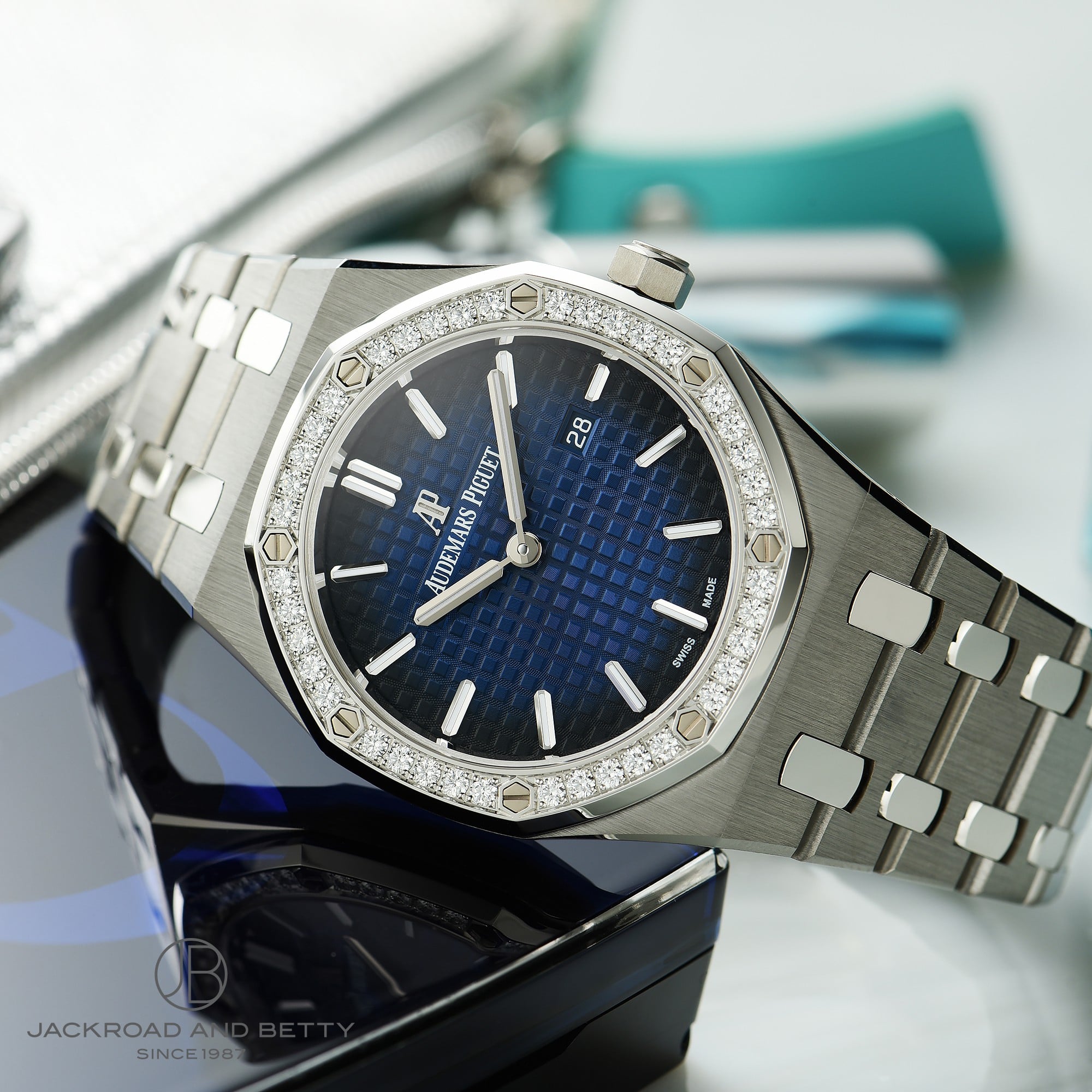 オーデマ・ピゲ】ロイヤルオークとは？レディースモデルの魅力と代表的