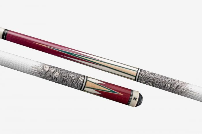 Adam | ビリヤード用品・キュー販売のベル インターナショナル