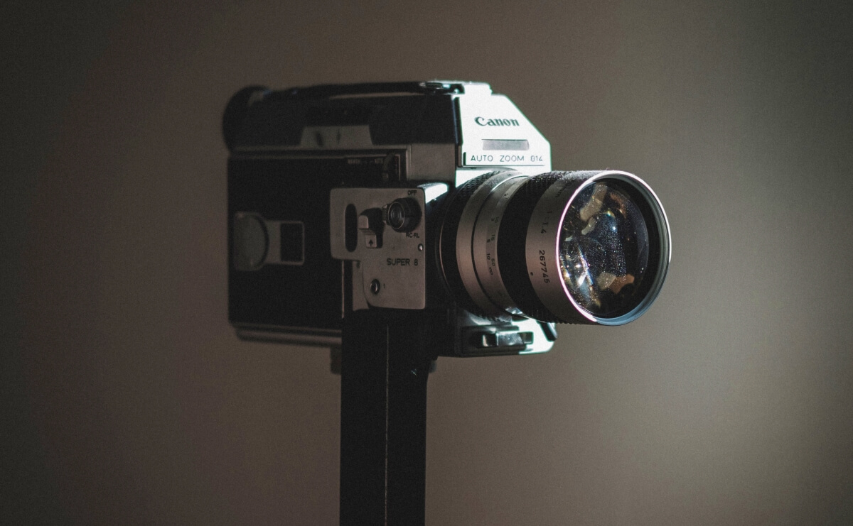 実家にある8mmフィルムをデジタル化など3つの方法で保存し、残す。