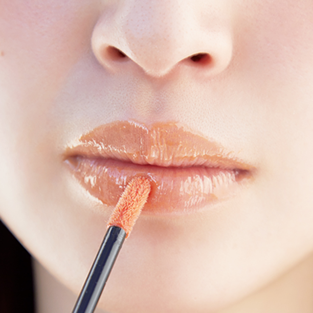 リップグロスは使い方で、印象が変わる！【15のメイク例】 | 美的.com