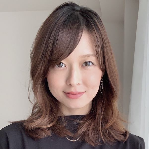 マスクメイクのリップはもう諦めない♪アンプリチュードの“口紅トップ