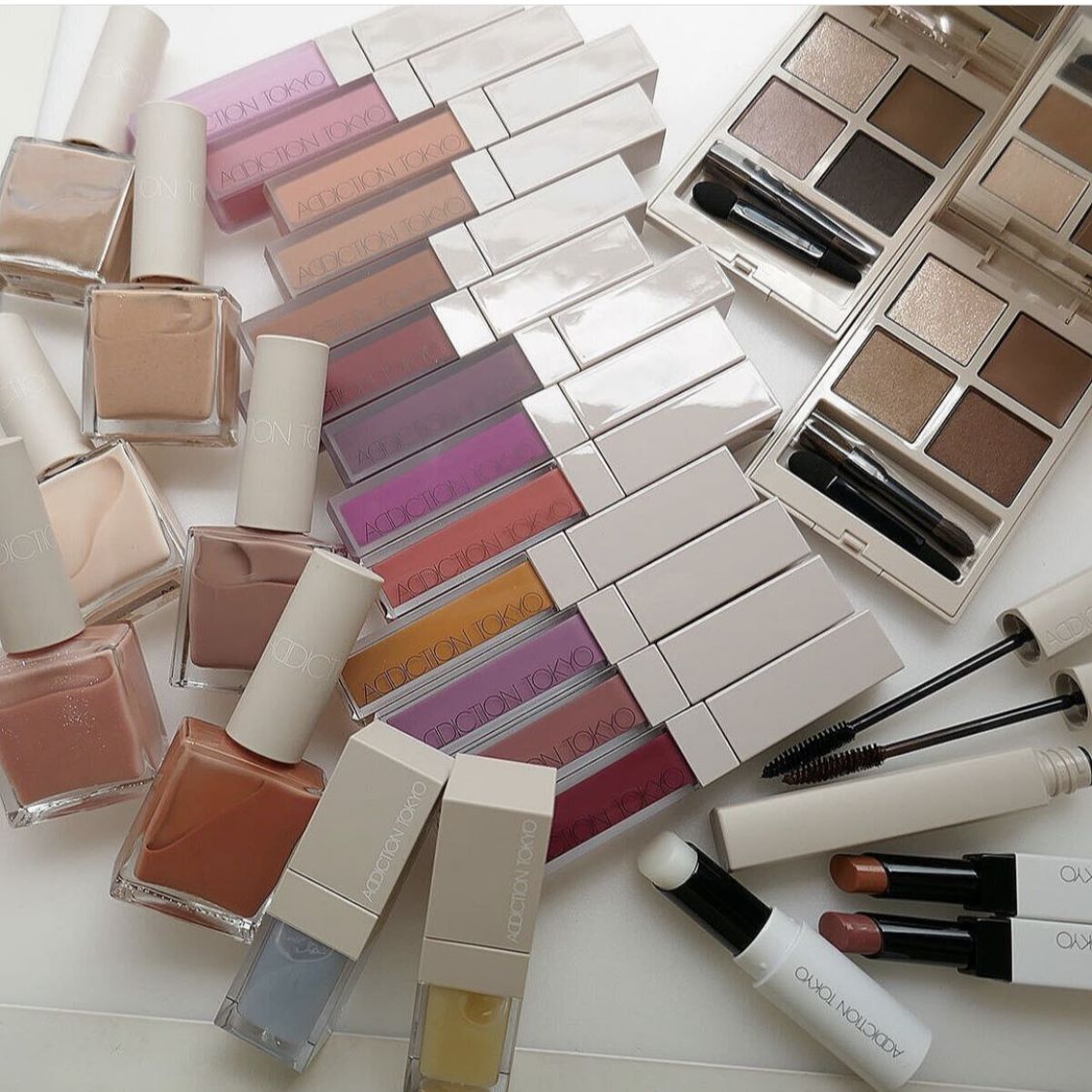 アディクション、コスメデコルテ、イヴ・サンローラン…春新作コスメが