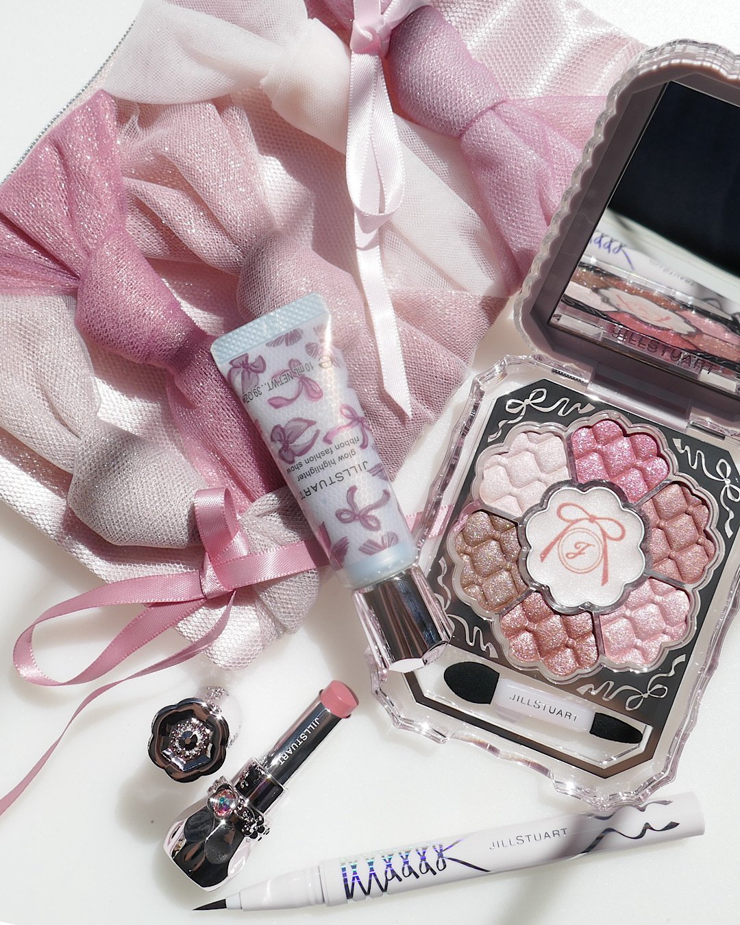 ジルスチュアート×クリスマスコフレ2025】発売日＆予約日は